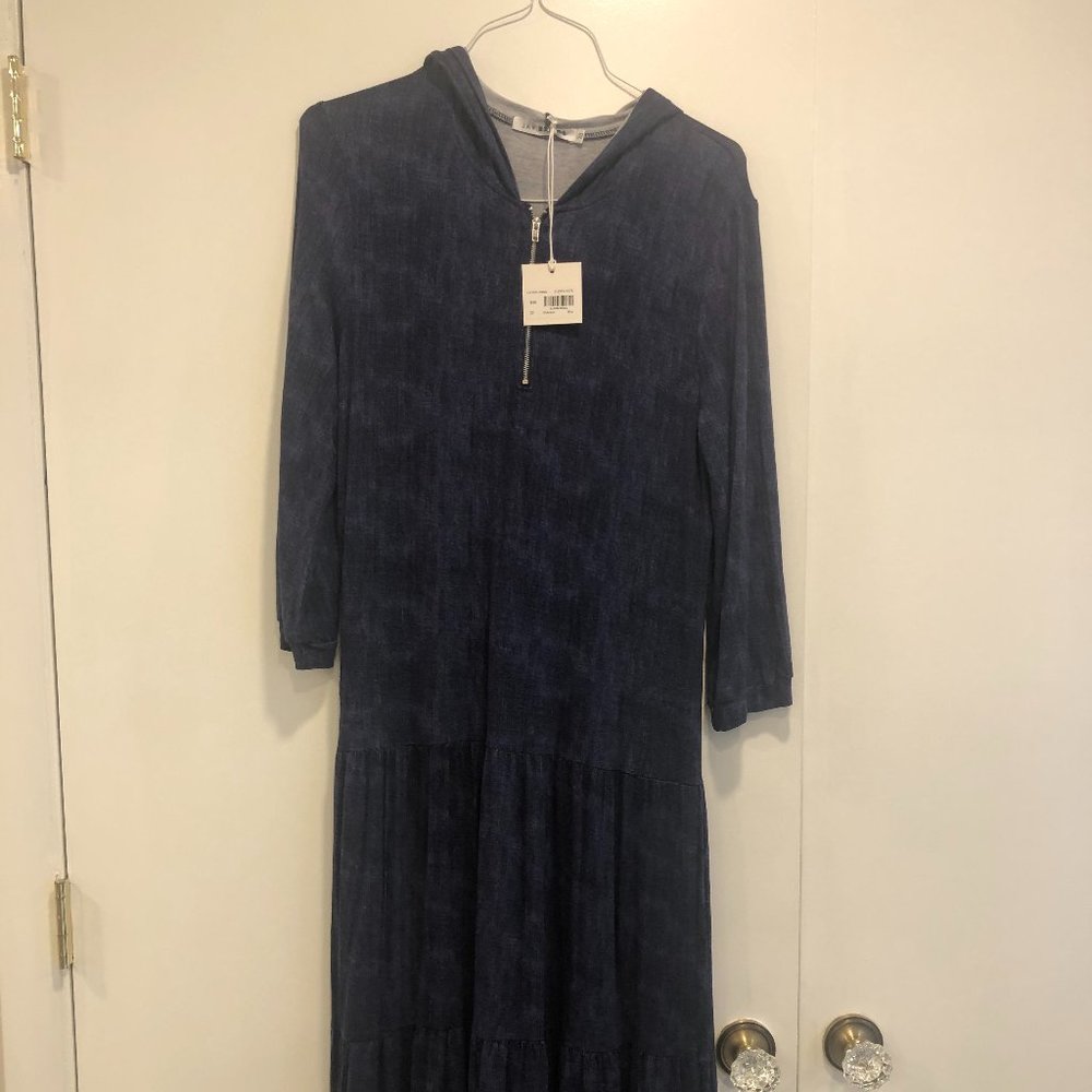Long Sleeved Junee Midi Dress with Hood